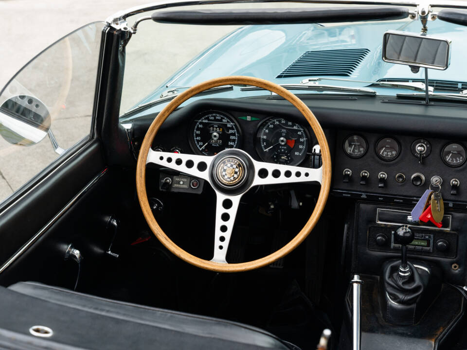 Afbeelding 34/79 van Jaguar E-Type 4.2 (1967)