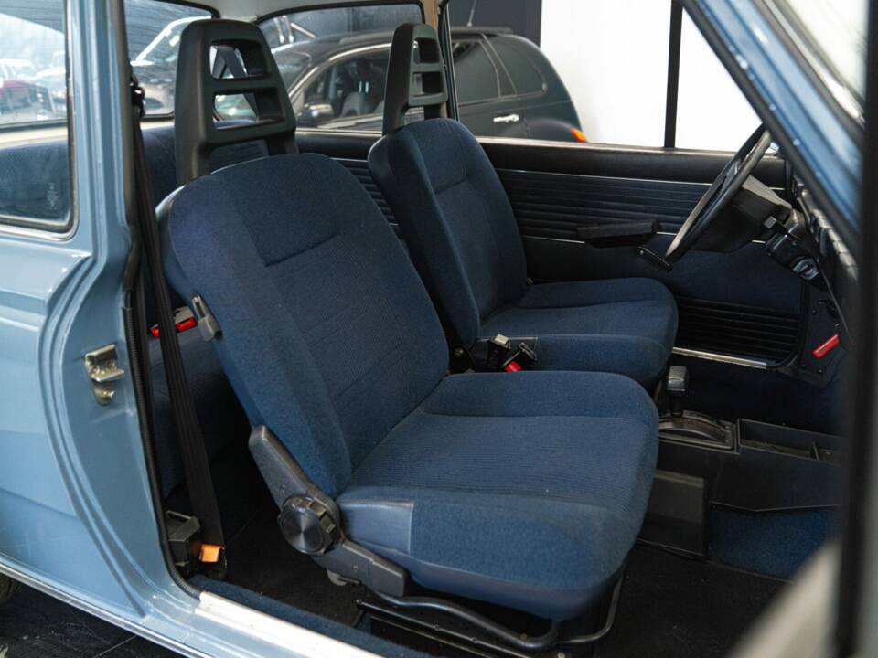 Image 25/45 of Volvo 66 (1980)
