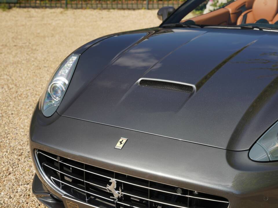 Bild 47/50 von Ferrari California (2010)