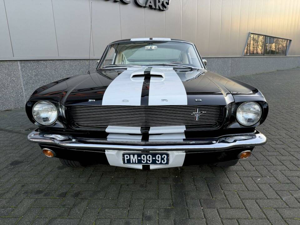Image 6/36 of Ford Mustang 390 GTA (1966)