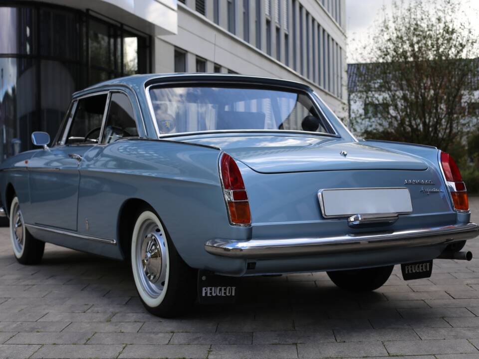 Image 9/56 of Peugeot 404 Coupé (1968)