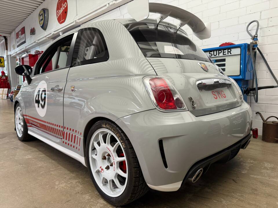 Image 12/17 of Abarth 695 Assetto Corse Evoluzione (2010)