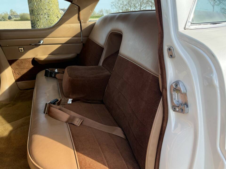 Bild 31/36 von Cadillac 62 Sedan DeVille (1957)