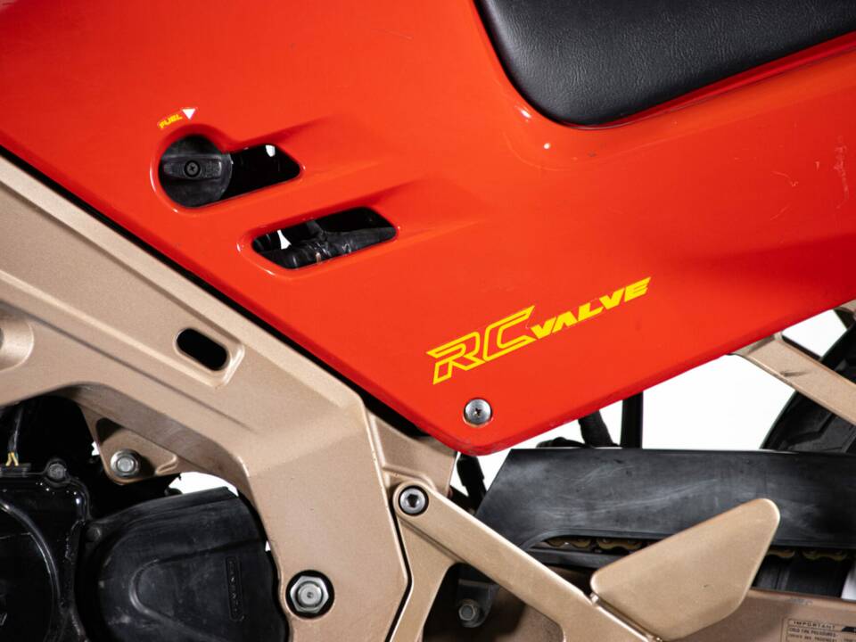 Image 15/50 of Honda NSR 125 R (1990)