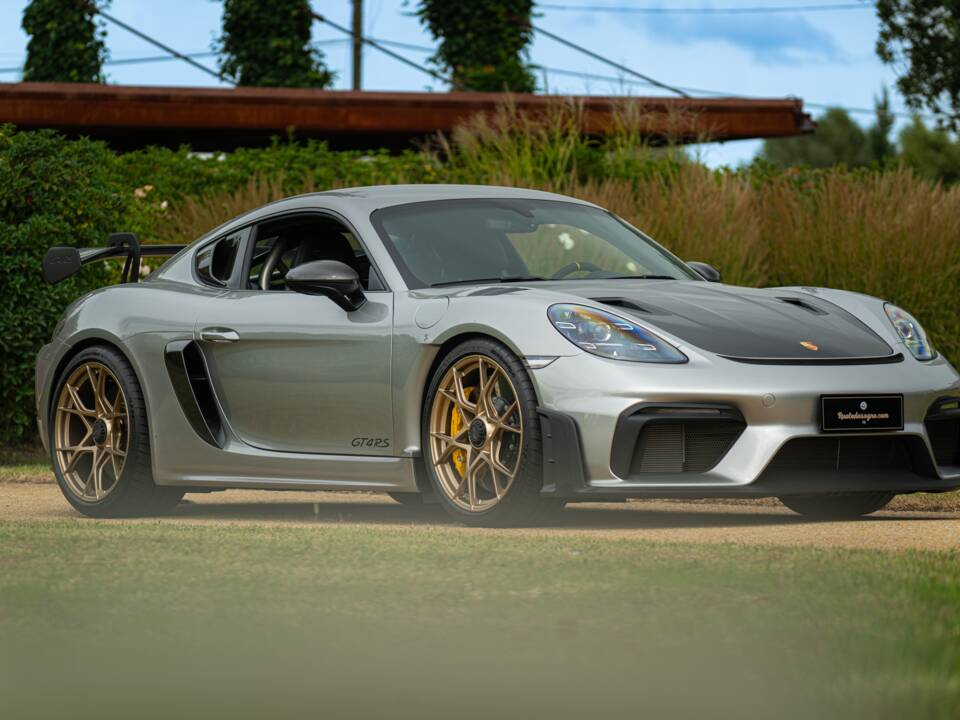Image 15/100 of Porsche 718 Cayman GT4 RS Weissach (2024)