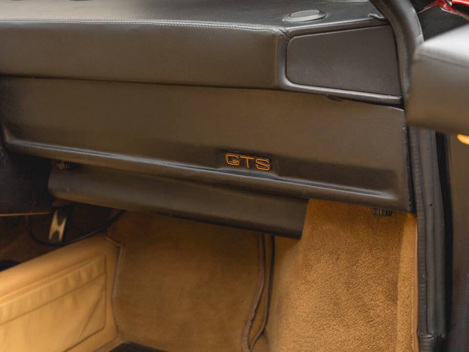 Afbeelding 16/32 van Ferrari 328 GTS (1985)