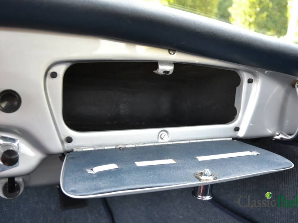 Image 31/50 of Porsche 356 B 1600 Super 90 (1962)