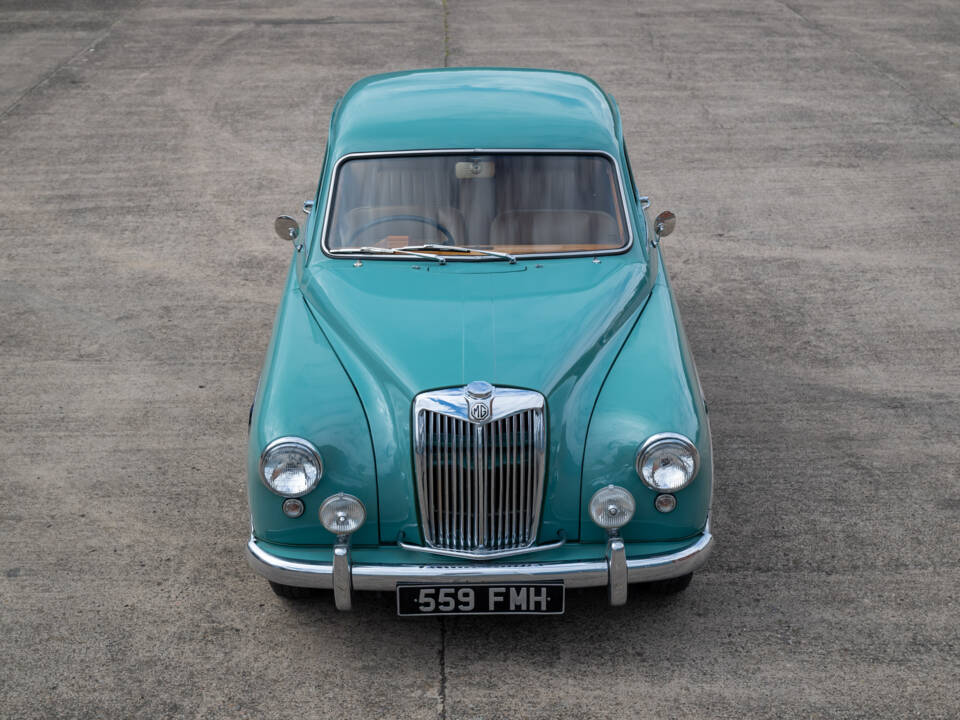 Image 5/14 of MG Magnette ZA (1955)