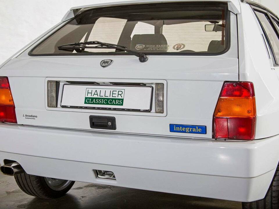 Image 7/20 de Lancia Delta HF Integrale Evoluzione I (1992)