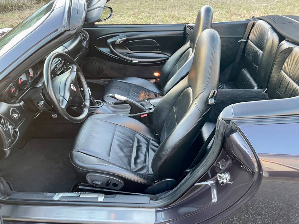 Bild 22/55 von Porsche 911 Carrera (1998)