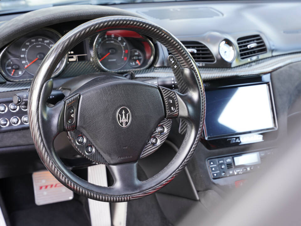 Afbeelding 29/50 van Maserati GranTurismo MC Stradale (2011)