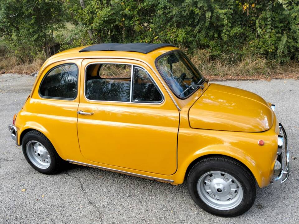 Image 29/33 of FIAT 500 L (1970)