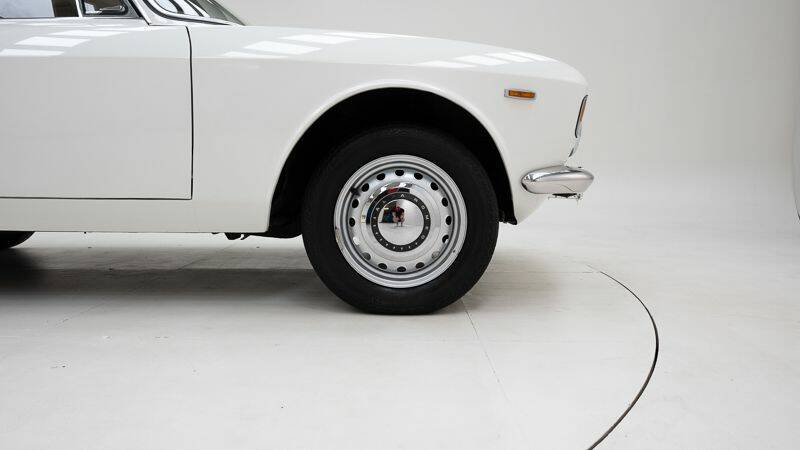 Imagen 10/15 de Alfa Romeo Giulia 1600 Sprint GT (1966)