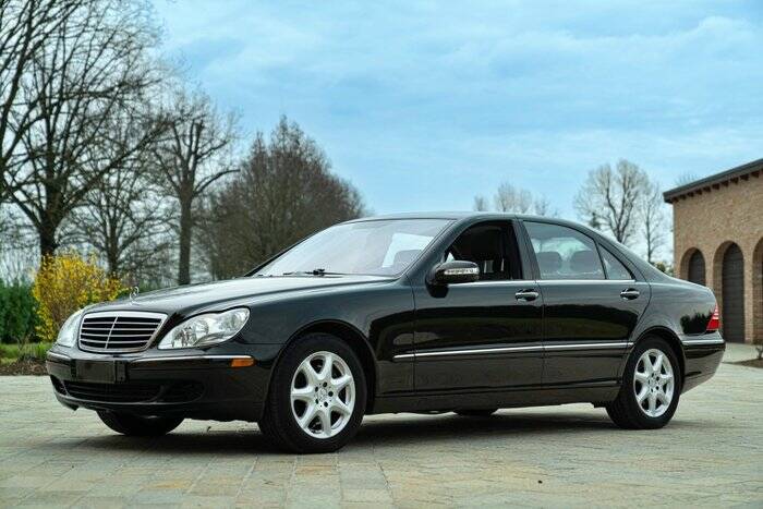 Immagine 1/7 di Mercedes-Benz S 500 4MATIC (2007)