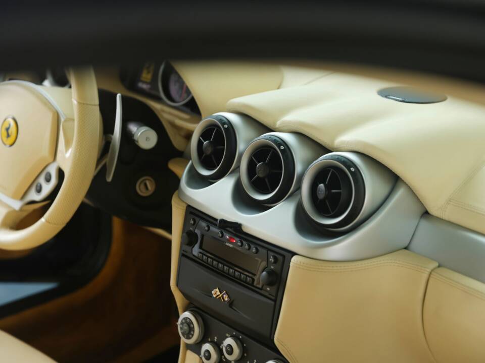 Bild 36/50 von Ferrari 612 Scaglietti (2005)