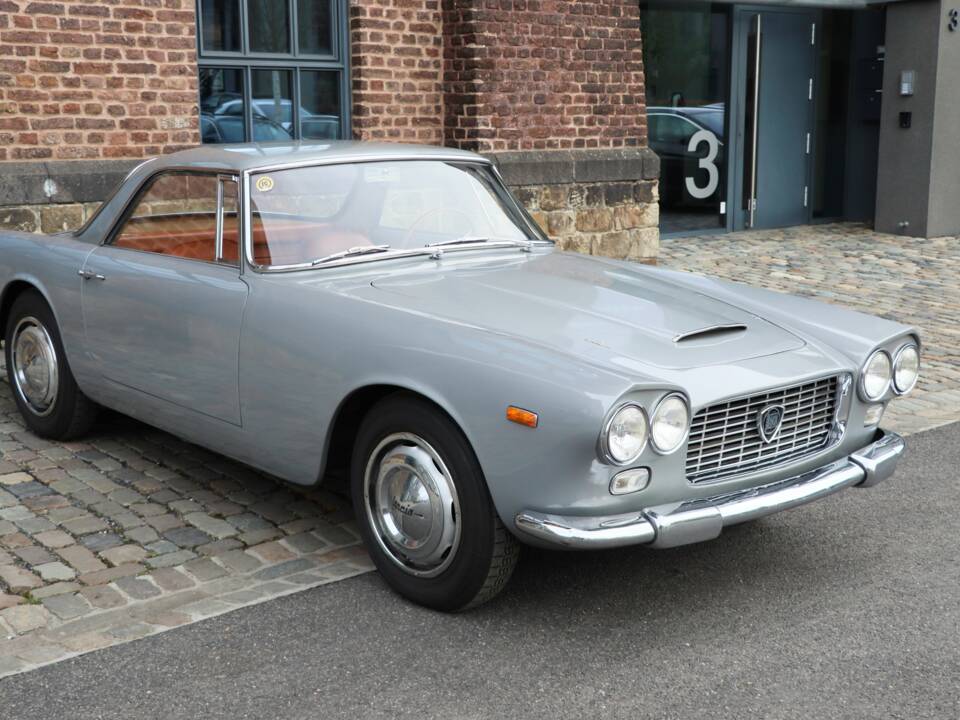Image 9/51 of Lancia Flaminia GT Touring (1960)