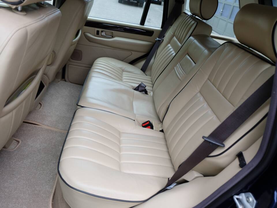 Afbeelding 23/95 van Land Rover Range Rover 4.6 Vogue (2002)