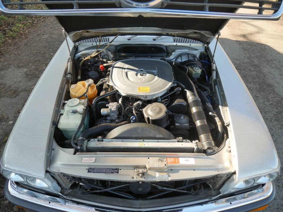 Bild 21/30 von Mercedes-Benz 560 SL (1989)