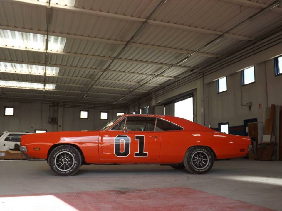 Image 8/50 of Dodge Charger (1969)