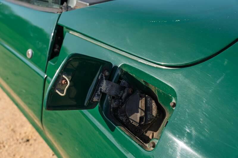 Image 13/50 of Lotus Elan (1991)