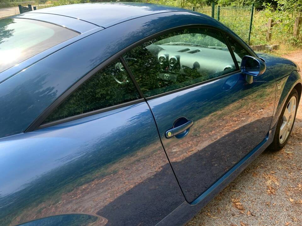 Image 53/72 of Audi TT 1.8 T (2000)
