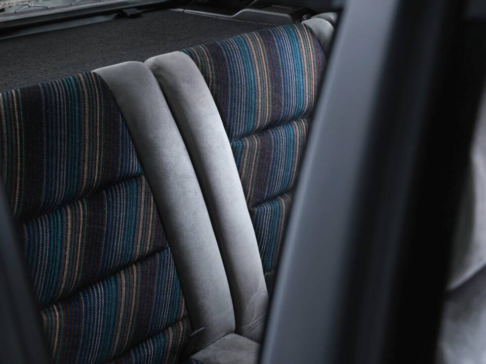 Image 40/50 of Lancia Delta HF Integrale (1988)