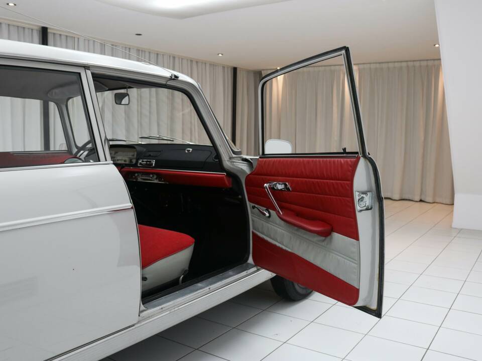 Bild 7/18 von Peugeot 404 (1963)