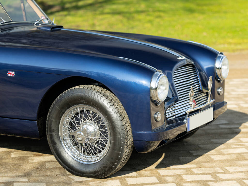 Image 23/50 of Aston Martin DB 2&#x2F;4 Mk I Vantage Convertible (1953)