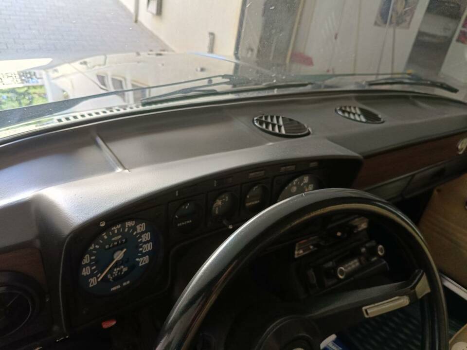 Image 12/50 de Alfa Romeo Alfetta 1.6 (1979)