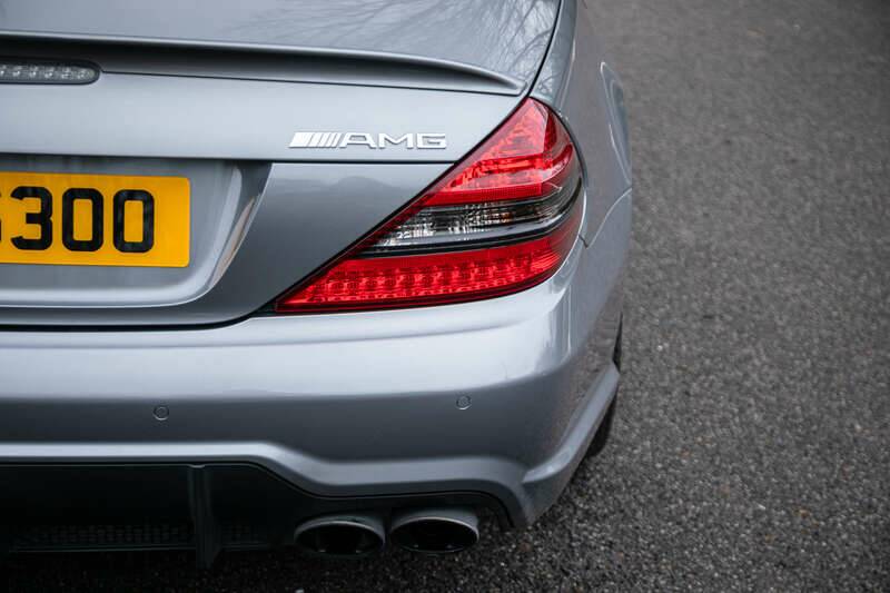 Image 16/41 de Mercedes-Benz SL 63 AMG (2008)