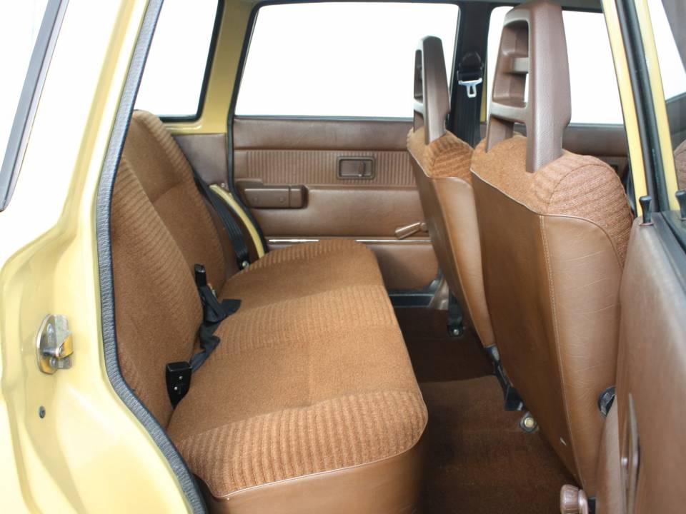 Bild 6/14 von Volvo 245 GL D (1986)
