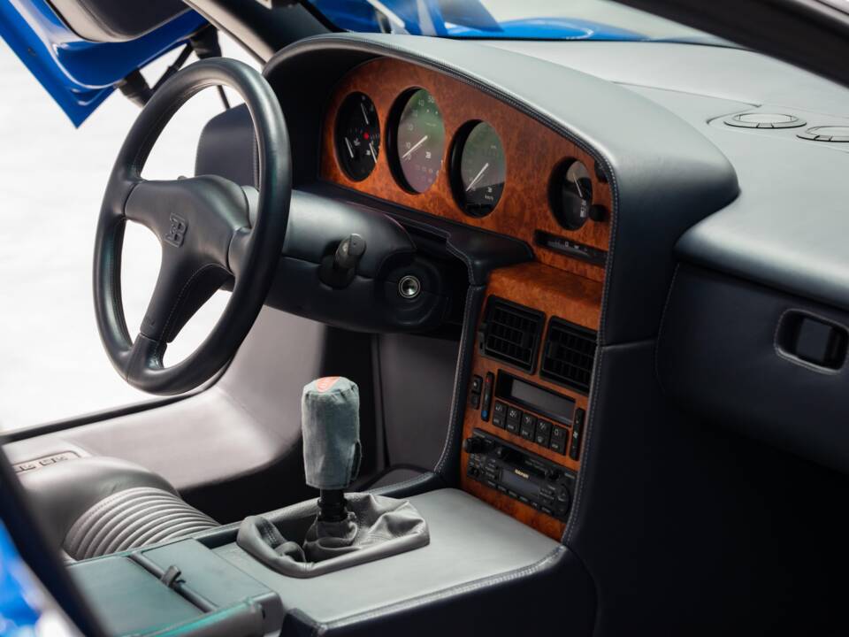 Bild 6/11 von Bugatti EB 110 GT (1994)