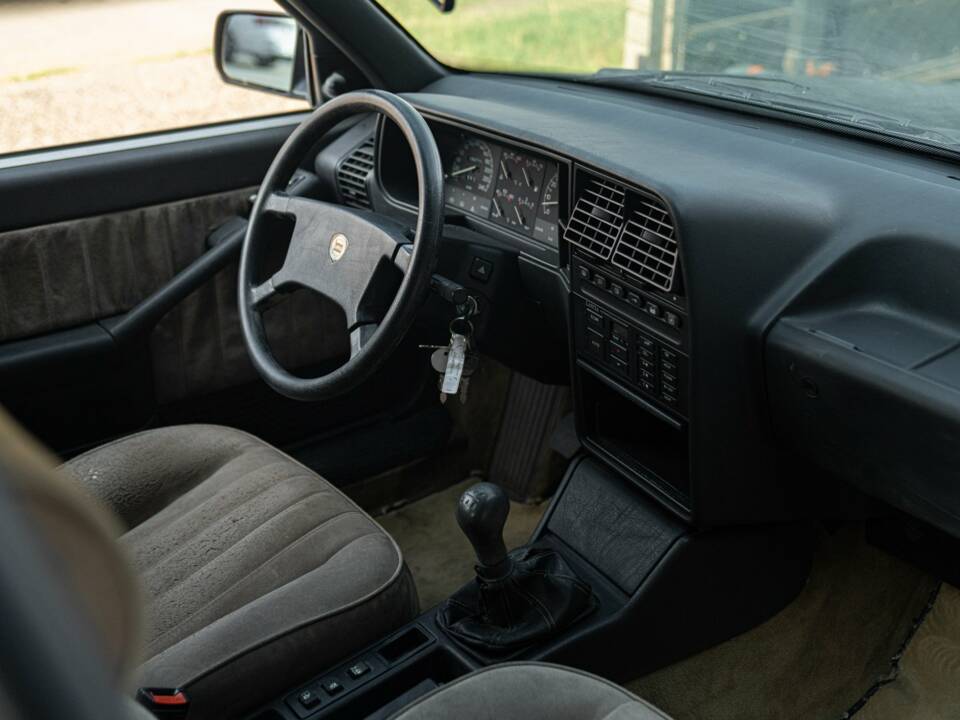 Bild 15/40 von Lancia Thema 6V (1985)