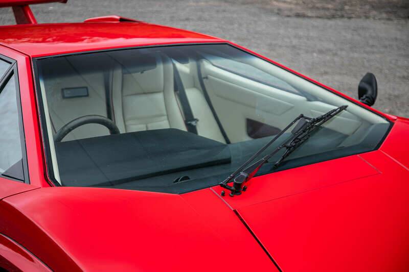 Bild 42/43 von Lamborghini Countach LP 5000 S QV (1988)