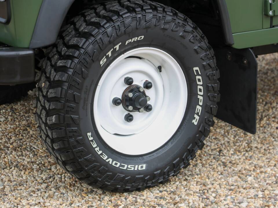 Immagine 49/50 di Land Rover 90 (1990)