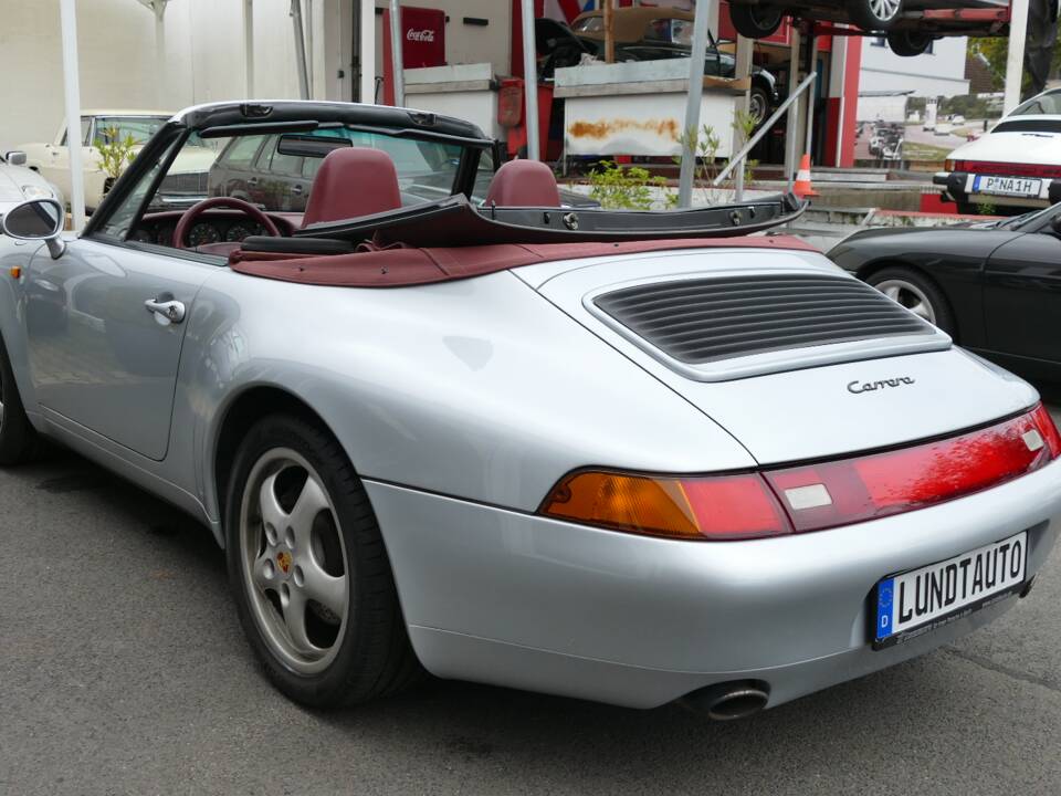 Image 12/23 of Porsche 911 Carrera 2 (1994)