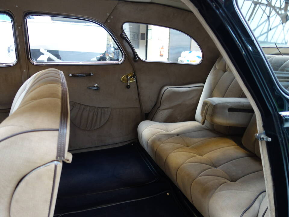 Afbeelding 19/33 van Peugeot 402 B (1936)