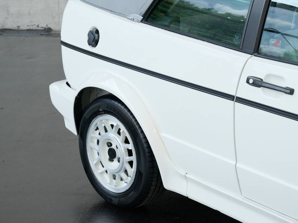 Image 33/50 of Volkswagen Golf Mk I Convertible 1.8 (1989)