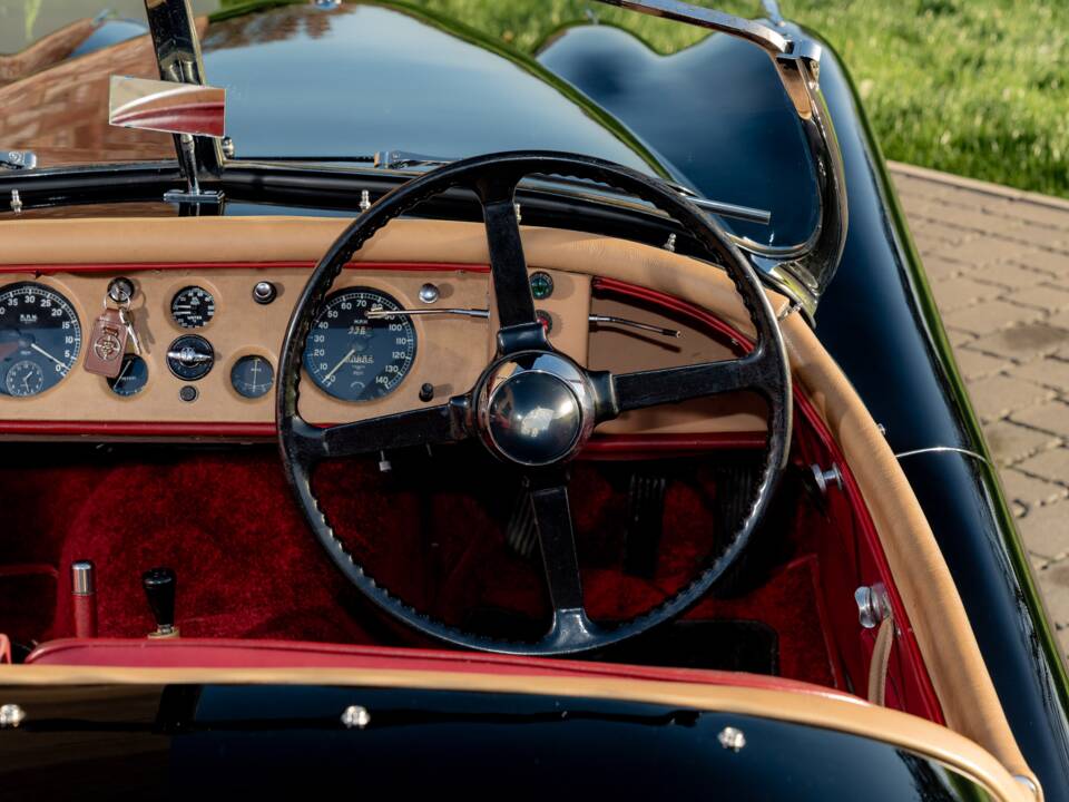 Afbeelding 40/58 van Jaguar XK 120 OTS (1951)