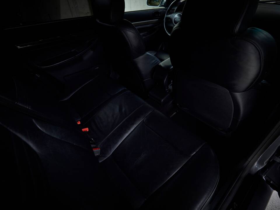 Imagen 78/100 de Audi RS4 Avant (2001)