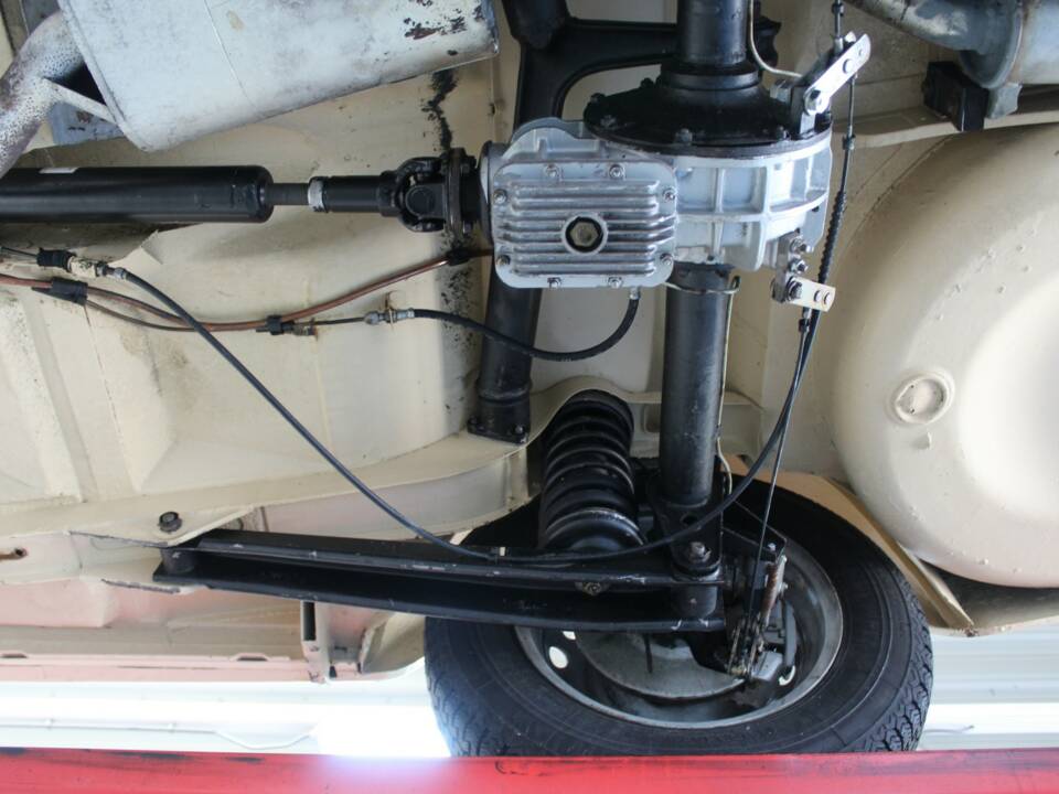 Image 11/50 of Alfa Romeo 1600 Duetto (1967)