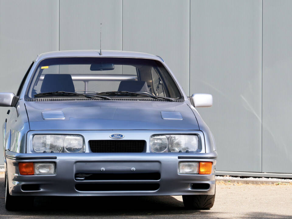 Immagine 17/47 di Ford Sierra RS Cosworth (1987)