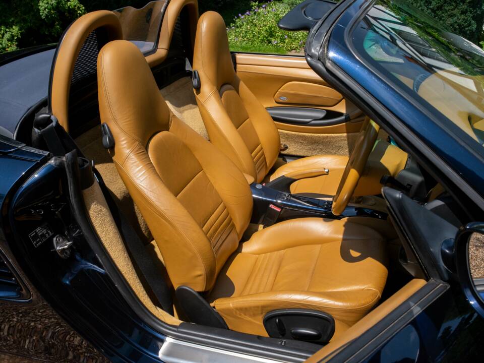 Immagine 37/50 di Porsche Boxster (2004)