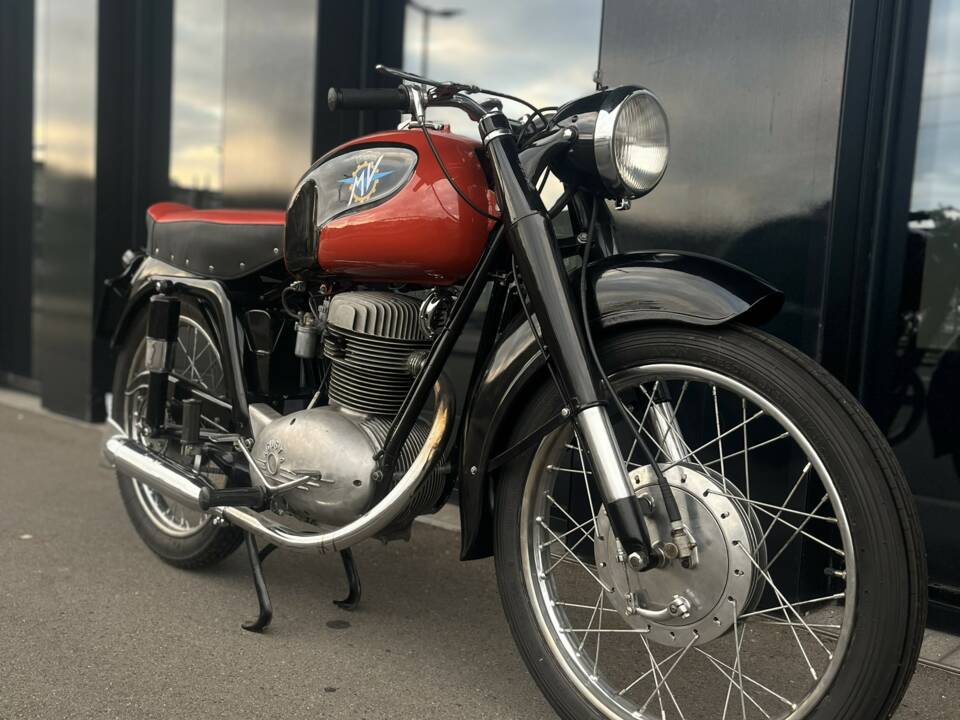 Imagen 5/12 de MV Agusta DUMMY (1956)