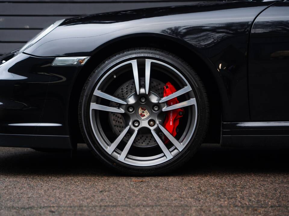 Bild 5/57 von Porsche 911 Turbo (2011)