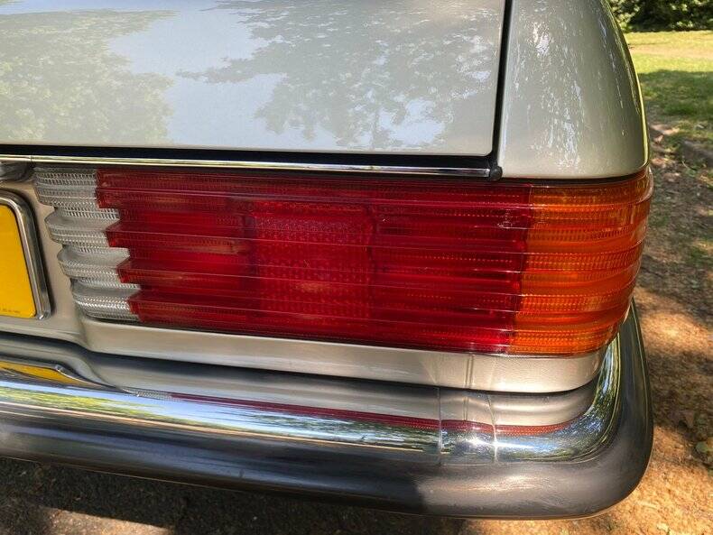 Imagen 41/50 de Mercedes-Benz 500 SL (1989)