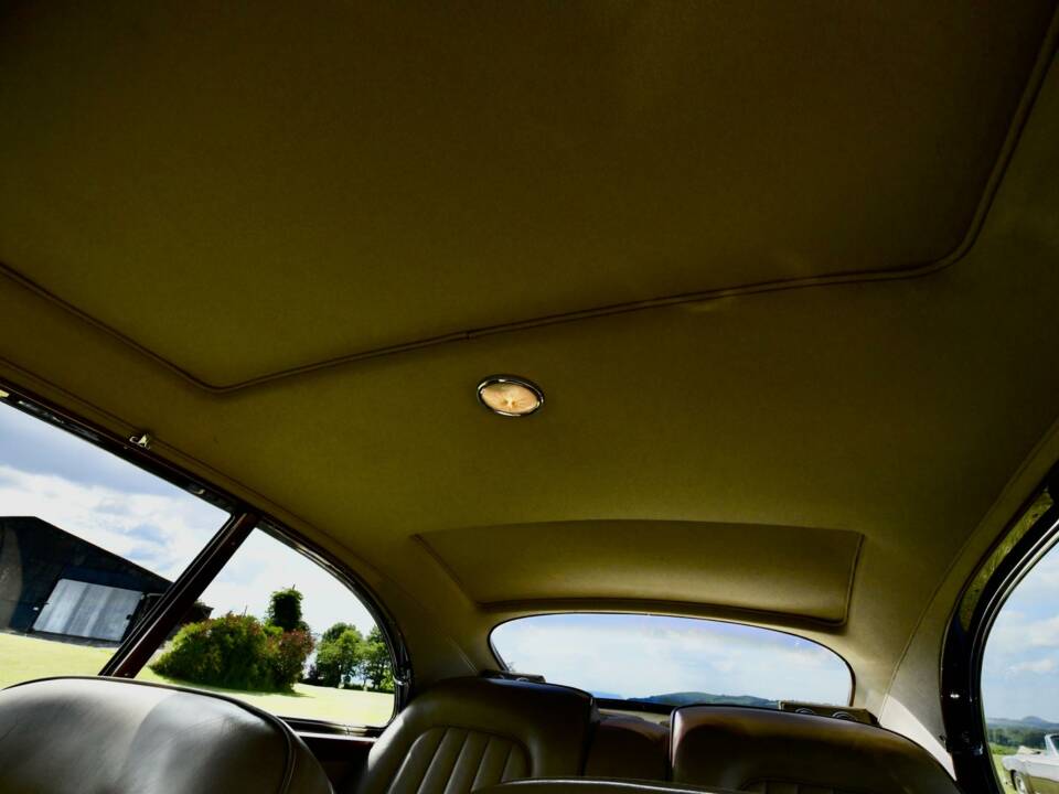 Image 46/50 of Bentley S 1 Continental (1958)