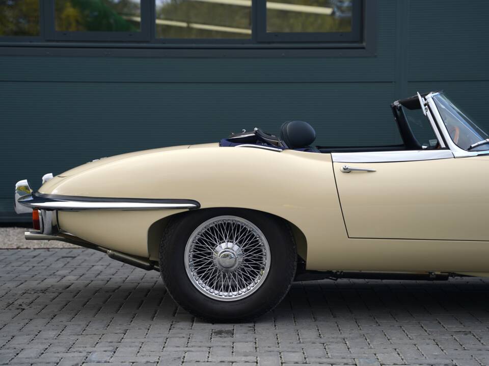 Imagen 9/50 de Jaguar E-Type (1969)