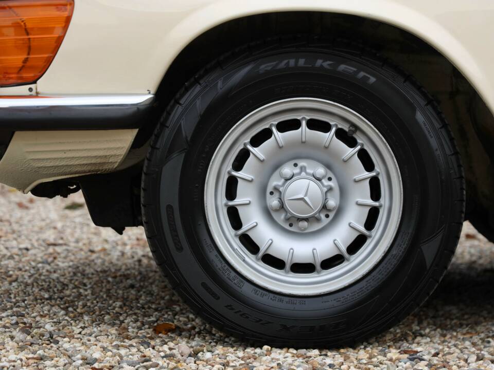 Imagen 32/50 de Mercedes-Benz 280 SL (1976)