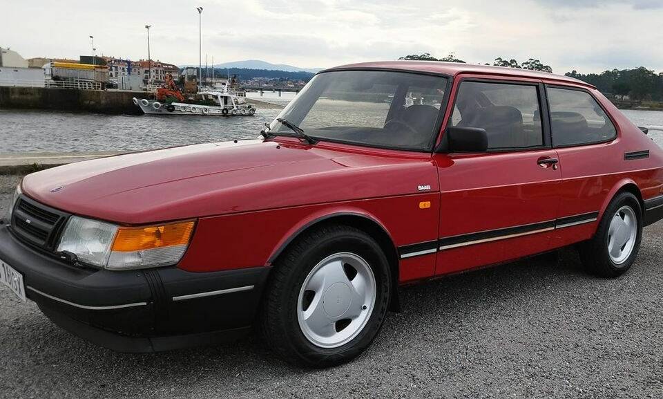 Bild 4/8 von Saab 900 (1990)